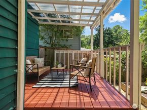 9809 57th Avenue S, Seattle WA 98118