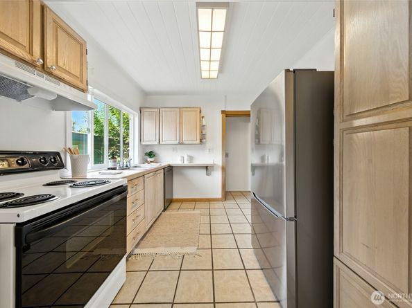 9809 57th Avenue S, Seattle WA 98118
