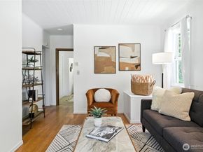 9809 57th Avenue S, Seattle WA 98118