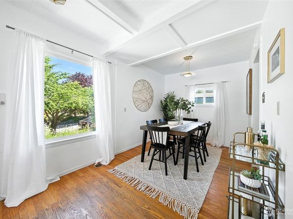 9809 57th Avenue S, Seattle WA 98118