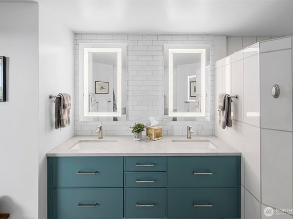 177 107th Avenue NE 1906, Bellevue WA 98004