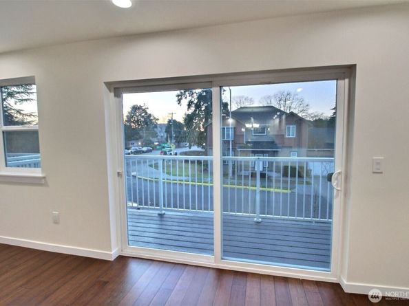 15188 5th Lane S B, Burien WA 98148