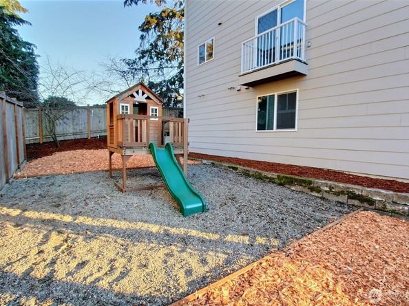 15188 5th Lane S B, Burien WA 98148