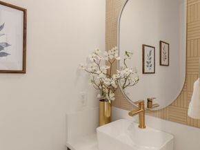 5203 Sand Point Place NE, Seattle WA 98105
