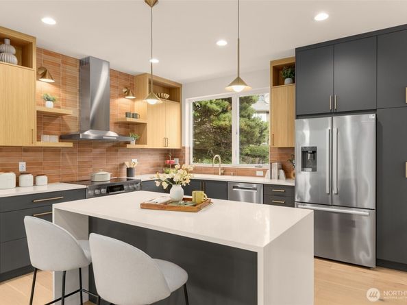 5203 Sand Point Place NE, Seattle WA 98105