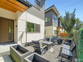 8718 42nd Avenue S, Seattle WA 98118