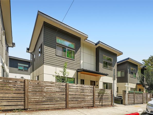 8718 42nd Avenue S, Seattle WA 98118
