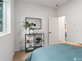 7711 34th Avenue SW B, Seattle WA 98126