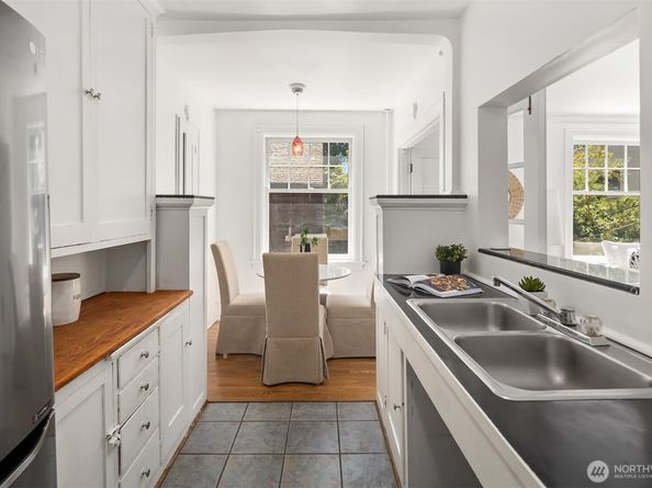 321 Boylston Avenue E 303, Seattle WA 98102