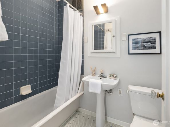 321 Boylston Avenue E 303, Seattle WA 98102