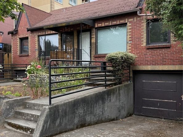 7346 15th Avenue NW, Seattle WA 98117