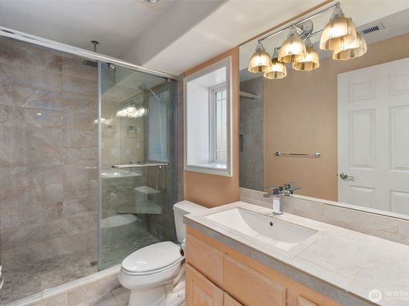 936 N 93rd Street, Seattle WA 98103