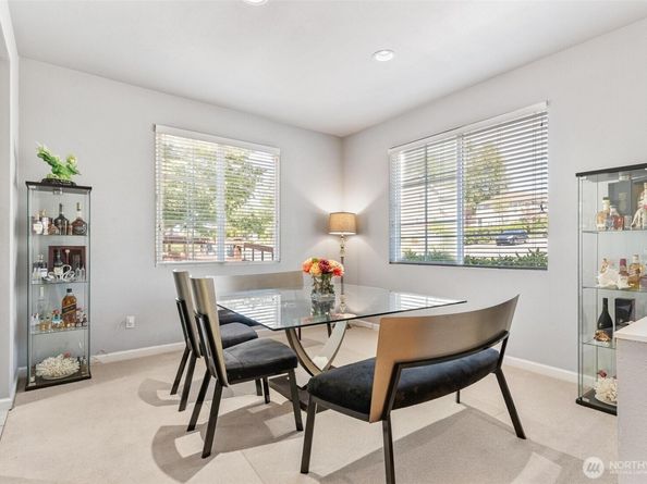 16901 Woodside Drive SE, Renton WA 98058