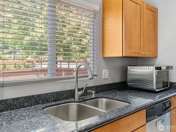 16901 Woodside Drive SE, Renton WA 98058