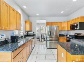 16901 Woodside Drive SE, Renton WA 98058