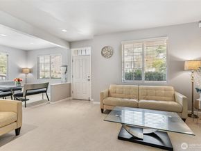 16901 Woodside Drive SE, Renton WA 98058