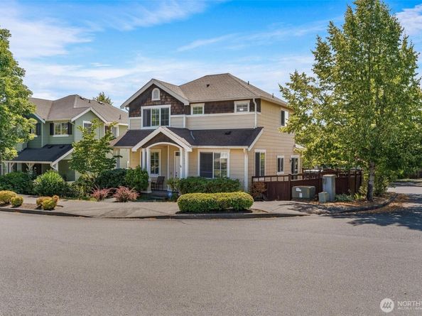 16901 Woodside Drive SE, Renton WA 98058
