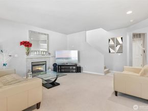 16901 Woodside Drive SE, Renton WA 98058