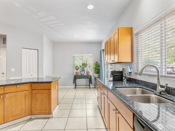 16901 Woodside Drive SE, Renton WA 98058