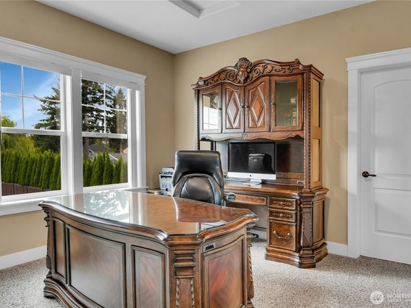 11007 6th Avenue W, Everett WA 98204
