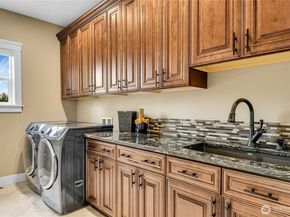 11007 6th Avenue W, Everett WA 98204