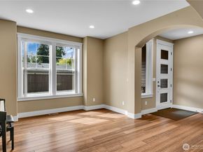 11007 6th Avenue W, Everett WA 98204
