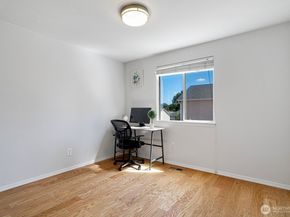 17720 114th Place SE, Renton WA 98055