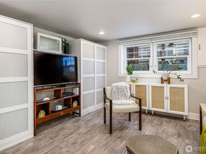 8233 16th Avenue NE, Seattle WA 98115