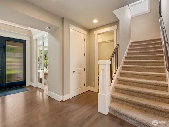 619 Graham Avenue NE, Renton WA 98059