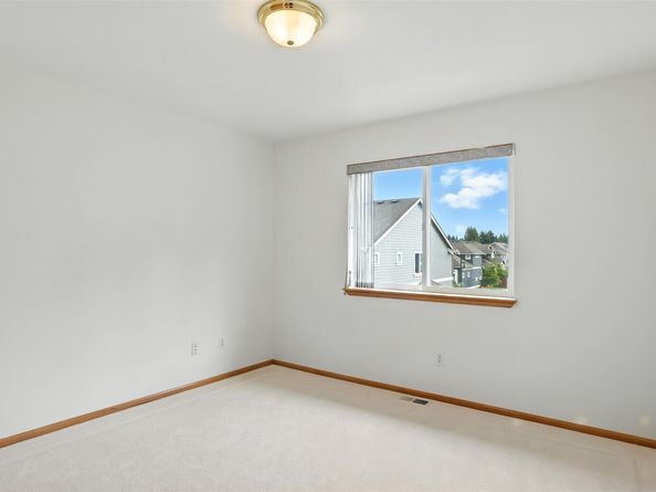 18639 175th Avenue SE, Renton WA 98058