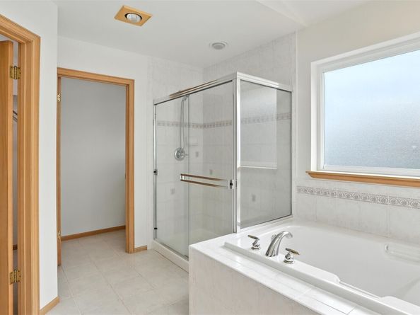 18639 175th Avenue SE, Renton WA 98058