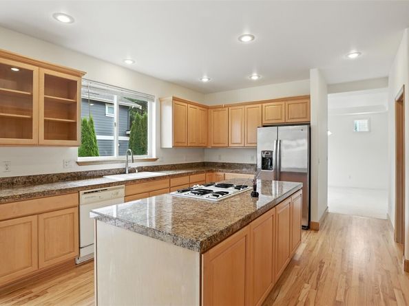 18639 175th Avenue SE, Renton WA 98058