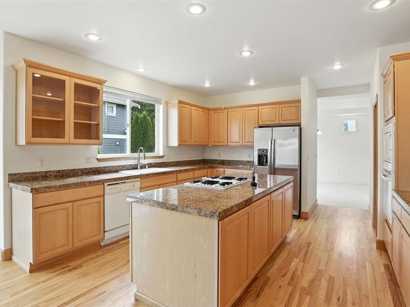 18639 175th Avenue SE, Renton WA 98058