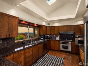 6805 83rd Avenue SE, Mercer Island WA 98040