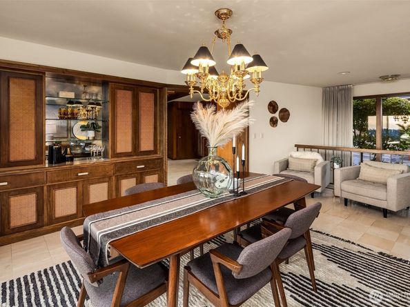 6805 83rd Avenue SE, Mercer Island WA 98040