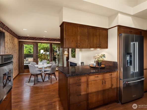 6805 83rd Avenue SE, Mercer Island WA 98040