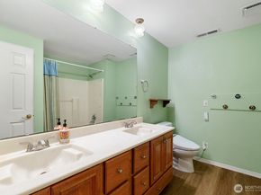 32738 6th Avenue SW, Federal Way WA 98023