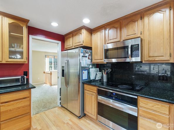 32738 6th Avenue SW, Federal Way WA 98023