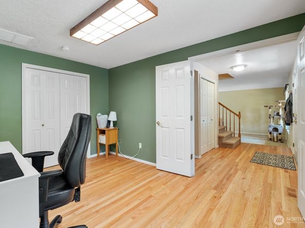 32738 6th Avenue SW, Federal Way WA 98023