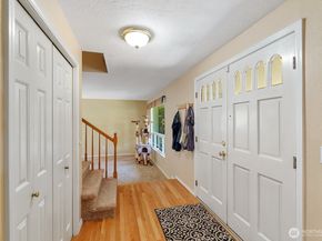 32738 6th Avenue SW, Federal Way WA 98023