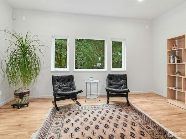 15912 252nd Avenue SE, Issaquah WA 98027