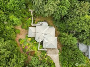 15912 252nd Avenue SE, Issaquah WA 98027