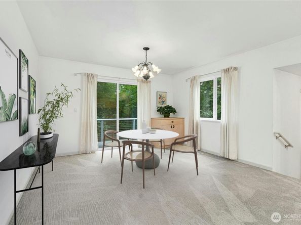 15912 252nd Avenue SE, Issaquah WA 98027