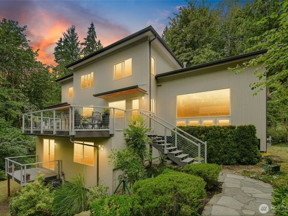 15912 252nd Avenue SE, Issaquah WA 98027
