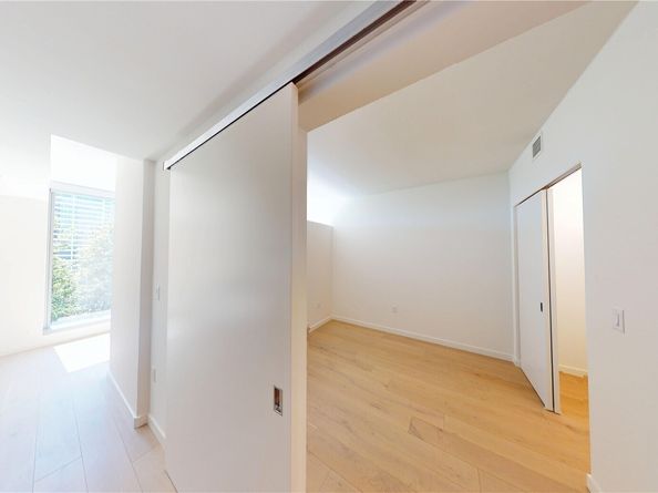 800 Columbia Street 702, Seattle WA 98104