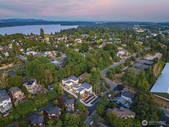 1806 B 28th Avenue S, Seattle WA 98144