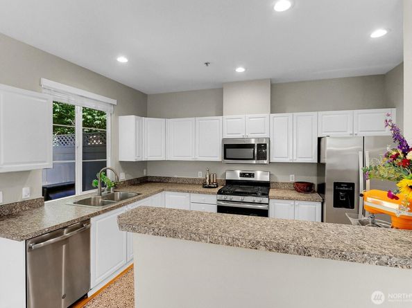 22131 39th Place S 181, Kent WA 98032