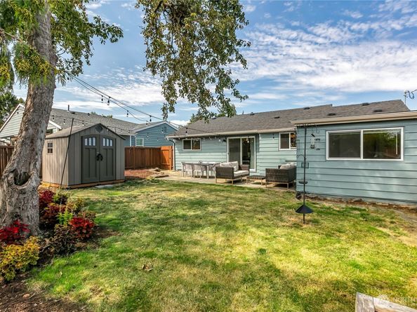 9304 32nd Avenue SW, Seattle WA 98126