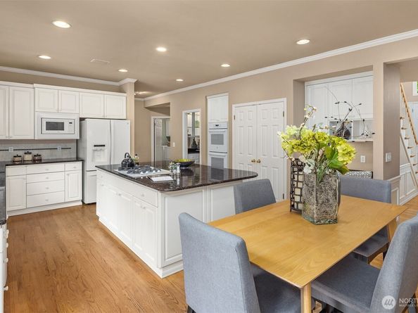 8425 213th Place NE, Redmond WA 98053