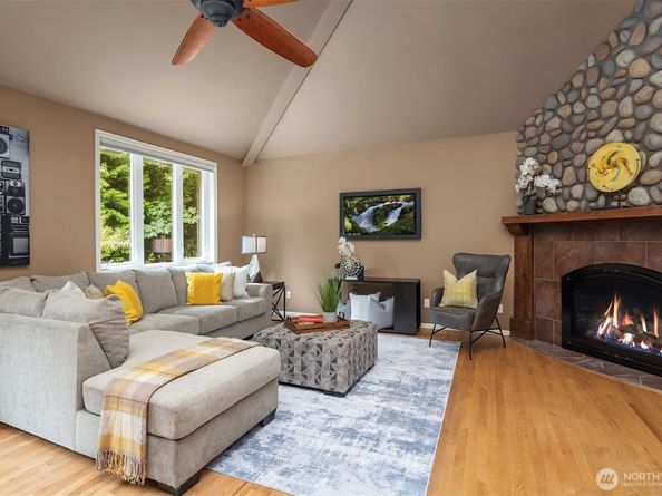 8425 213th Place NE, Redmond WA 98053
